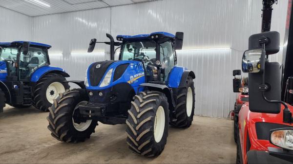 2022 New Holland T7.210